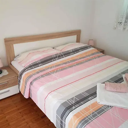Apartment In Silo/insel Krk 13496 Šilo